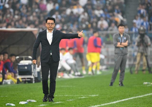 星空体育官网入口-还原吴金贵事件：主动展望明年目标却被告知下课