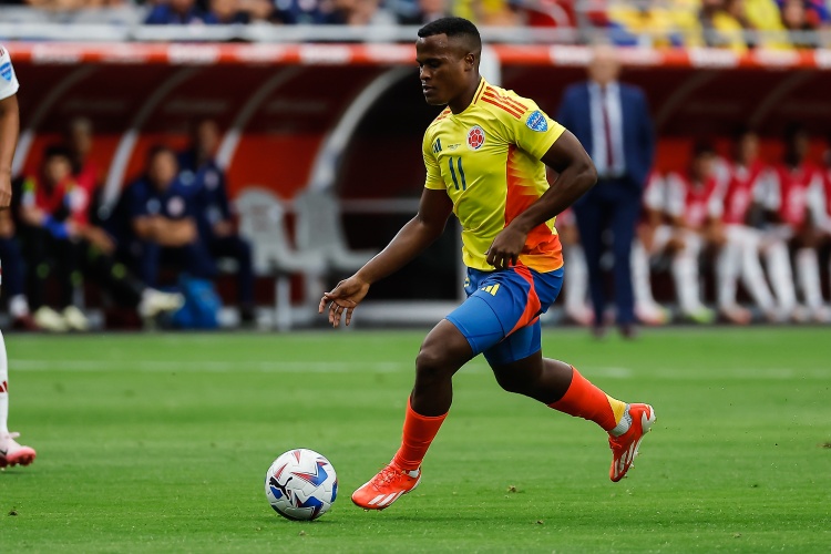 星空体育官网下载-记者：帕尔梅拉斯与狼队就阿里亚斯转会达成协议，费用2500万欧元