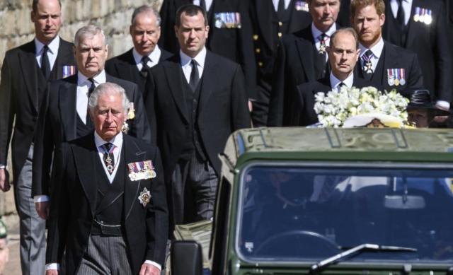 星空体育官网入口-林良锋：菲利普亲王，打球飙车开飞机的体育奇才