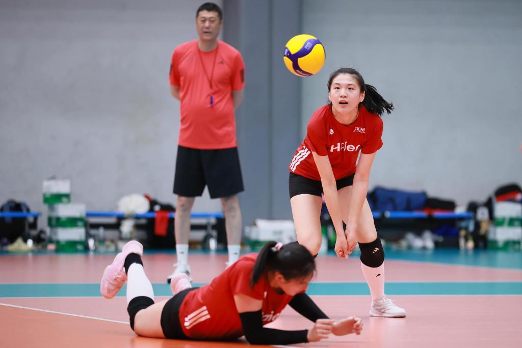 星空体育官网下载-体坛联播|中国女排、中国女足今日出战,U19男足遭遇失利